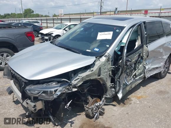 ✅ 2020 Infiniti QX60 Luxe • VIN: 5N1DL0MN6LC529465 • Lot: 42996608. Wystawiony na IAAI z przebiegiem 115 186 mil. Bezpłatny archiwum sprzedaży aukcyjnych z USA i szczegółowy raport historii pojazdu na DreamBid. Zdjęcie 6.