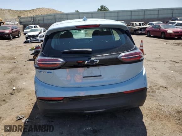 ✅ 2023 Chevrolet Bolt EV 1LT • VIN: 1G1FW6S03P4107435 • Lot: 65641354. Wystawiony na Copart z przebiegiem 19 112 mil. Bezpłatny archiwum sprzedaży aukcyjnych z USA i szczegółowy raport historii pojazdu na DreamBid. Zdjęcie 6.