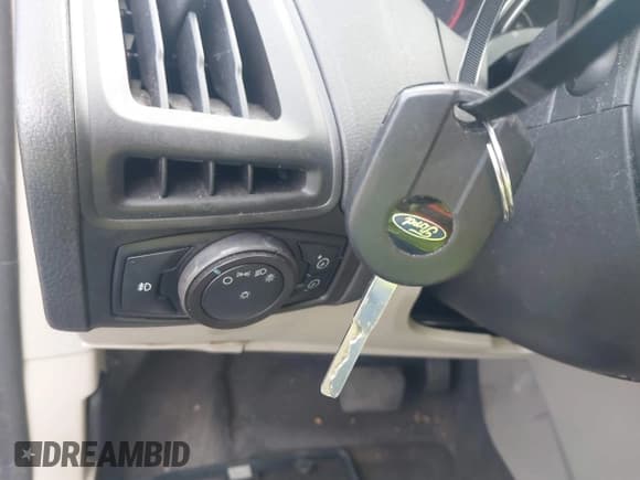 ✅ 2012 Ford Focus SE • VIN: 1FAHP3F24CL249256 • Lot: 43534381. Listed on IAAI with 120,387 mi. Free auction sales archive from the USA and detailed vehicle history report at DreamBid. Image 11.