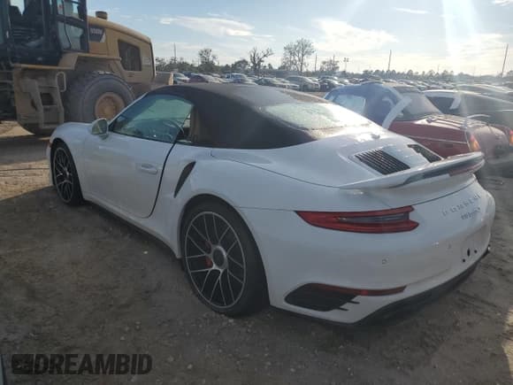 ✅ 2017 Porsche 911 Turbo • VIN: WP0CD2A94HS178830 • Lot: 73753954. Wystawiony na Copart z przebiegiem Nie podano. Bezpłatny archiwum sprzedaży aukcyjnych z USA i szczegółowy raport historii pojazdu na DreamBid. Zdjęcie 2.