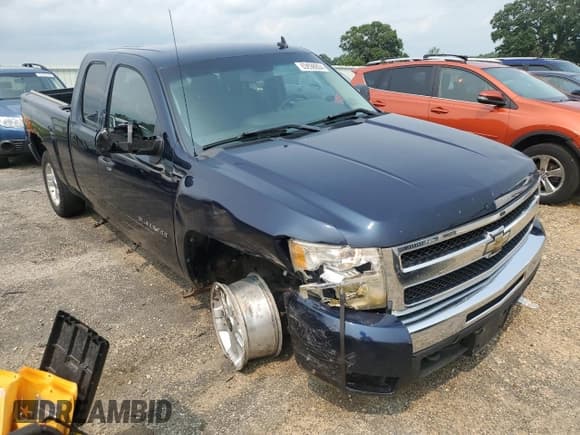 ✅ 2010 Chevrolet Silverado 1500 LT • VIN: 1GCSKSE36AZ211556 • Lot: 63698804. Listed on Copart with 137,529 mi. Free auction sales archive from the USA and detailed vehicle history report at DreamBid. Image 4.