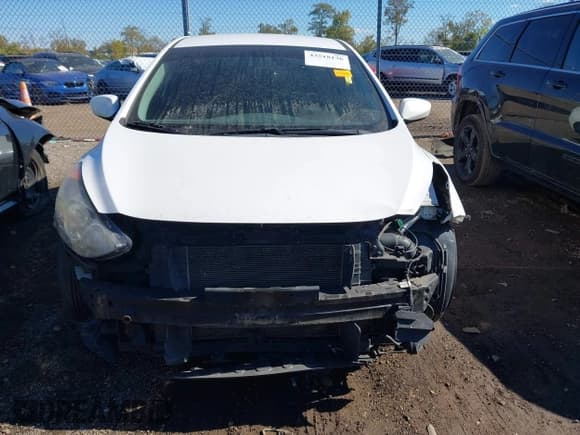 ✅ 2014 Hyundai Elantra • VIN: KMHD35LH9EU214052 • Lot: 43518136. Listed on IAAI with 176,315 mi. Free auction sales archive from the USA and detailed vehicle history report at DreamBid. Image 6.