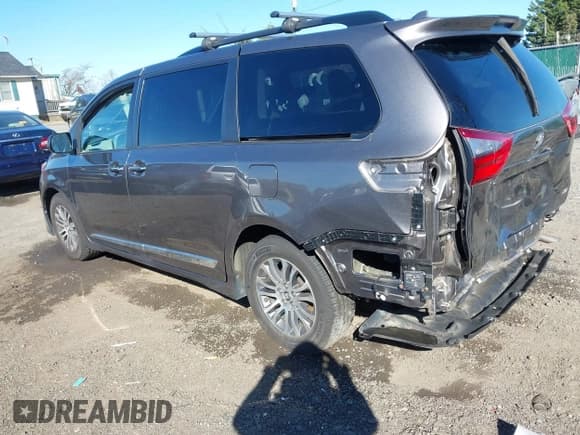 ✅ 2020 Toyota Sienna XLE Premium • VIN: 5TDYZ3DC1LS054455 • Лот: 43717558. Опубликован ранее на IAAI с пробегом 58 918 миль. Бесплатный доступ к архиву аукционных продаж из США и подробный отчёт об истории автомобиля на DreamBid. Изображение 3.