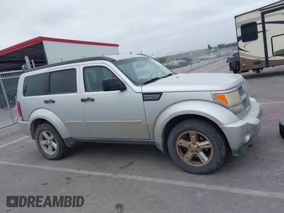 2008 Dodge Nitro SLT с VIN 1D8GU58K88W137140, выставлен на аукционе IAAI как лот 43090497 с пробегом 204 446 миль миль и . История ставок и продаж доступна на DreamBid. Изображение 14.