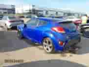 2014 Hyundai Veloster Turbo z VIN KMHTC6AE4EU184467, wystawiony jako IAAI lot #43457856 z przebiegiem 149 546 mil mil oraz . Historia ofert i sprzedaży dostępna na DreamBid. Obrazek 3.