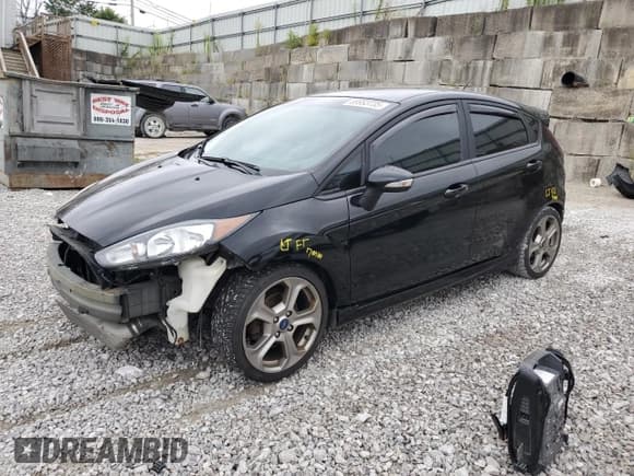 ✅ 2019 Ford Fiesta ST • VIN: 3FADP4GX2KM162399 • Lot: 69953735. Listed on Copart with 136,960 mi. Free auction sales archive from the USA and detailed vehicle history report at DreamBid. Image 1.