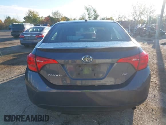 ✅ 2018 Toyota Corolla LE • VIN: 2T1BURHE7JC046112 • Lot: 43424122. Listed on IAAI with 108,782 mi. Free auction sales archive from the USA and detailed vehicle history report at DreamBid. Image 16.