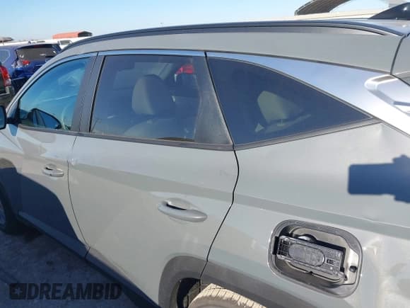 ✅ 2026 Hyundai Tucson SEL • VIN: 5NMJB3DE5TH613709 • Лот: 43613911. Опубликован ранее на IAAI с пробегом 4 914 миль. Бесплатный доступ к архиву аукционных продаж из США и подробный отчёт об истории автомобиля на DreamBid. Изображение 18.