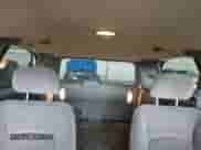 2002 Dodge Caravan EX z VIN 2B8GP74L12R524155, wystawiony jako Copart lot #53337095 z przebiegiem 163 825 mil mil oraz Czysty tytuł • Clean title. Historia ofert i sprzedaży dostępna na DreamBid. Obrazek 10.