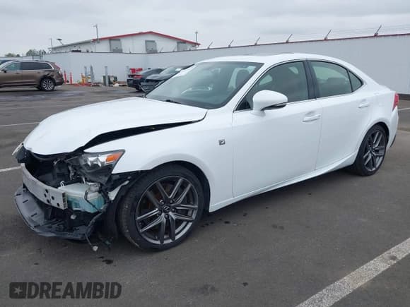 ✅ 2014 Lexus IS 350 • VIN: JTHCE1D22E5005211 • Lot: 43175737. Wystawiony na IAAI z przebiegiem 115 541 mil. Bezpłatny archiwum sprzedaży aukcyjnych z USA i szczegółowy raport historii pojazdu na DreamBid. Zdjęcie 2.