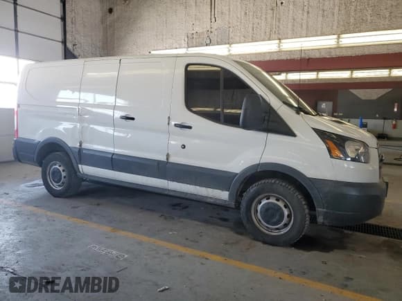✅ 2018 Ford Transit • VIN: 1FTYR1ZG1JKB21107 • Lot: 44727345. Wystawiony na Copart z przebiegiem 159 010 mil. Bezpłatny archiwum sprzedaży aukcyjnych z USA i szczegółowy raport historii pojazdu na DreamBid. Zdjęcie 4.