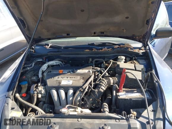 ✅ 2004 Honda Accord DX • VIN: 1HGCM55194A050395 • Lot: 43721654. Wystawiony na IAAI z przebiegiem 165 368 mil. Bezpłatny archiwum sprzedaży aukcyjnych z USA i szczegółowy raport historii pojazdu na DreamBid. Zdjęcie 10.