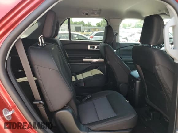 ✅ 2023 Ford Explorer XLT • VIN: 1FMSK8DH0PGA20442 • Lot: 62364175. Wystawiony na Copart z przebiegiem 42 202 mil. Bezpłatny archiwum sprzedaży aukcyjnych z USA i szczegółowy raport historii pojazdu na DreamBid. Zdjęcie 10.