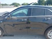 ✅ 2024 Cadillac XT4 FWD Luxury • VIN: 1GYAZAR4XRF129972 • Lot: 40018821. Wystawiony na IAAI z przebiegiem 14 mil. Bezpłatny archiwum sprzedaży aukcyjnych z USA i szczegółowy raport historii pojazdu na DreamBid. Zdjęcie 14.