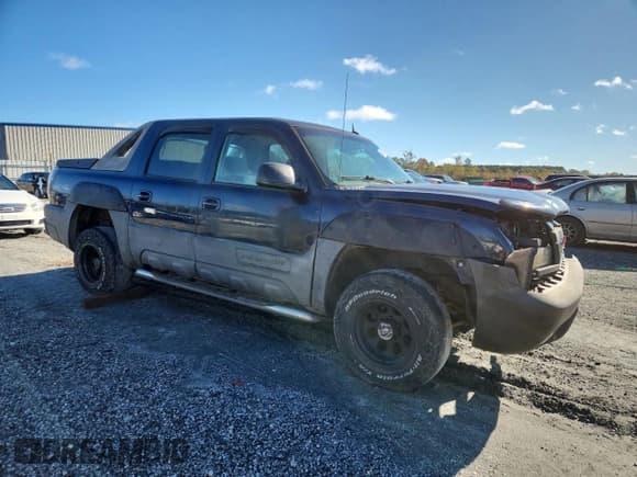✅ 2005 Chevrolet Avalanche Z71 • VIN: 3GNEK12Z15G266218 • Lot: 90419005. Listed on Copart with 180,965 mi. Free auction sales archive from the USA and detailed vehicle history report at DreamBid. Image 4.