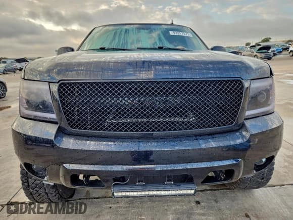 ✅ 2014 Chevrolet Tahoe LS • VIN: 1GNSCAE05ER186613 • Lot: 93257975. Wystawiony na Copart z przebiegiem 191 979 mil. Bezpłatny archiwum sprzedaży aukcyjnych z USA i szczegółowy raport historii pojazdu na DreamBid. Zdjęcie 5.