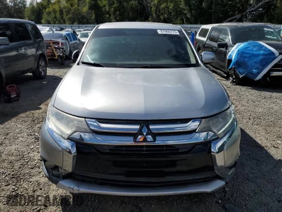 2018 Mitsubishi Outlander SE with VIN JA4AD3A34JJ002083, listed as a Copart auction lot 87060775 with 176,219 mi miles and Clean title. Bid and sale history available at DreamBid. Image 5.