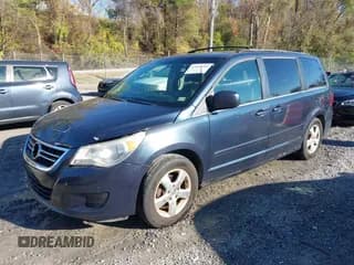 ✅ 2009 Volkswagen Routan SE • VIN: 2V8HW341X9R598675 • Лот: 43588204. Опубликован ранее на IAAI с пробегом 196 542 миль. Бесплатный доступ к архиву аукционных продаж из США и подробный отчёт об истории автомобиля на DreamBid. Изображение 2.