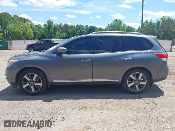 ✅ 2015 Nissan Pathfinder SV • VIN: 5N1AR2MN6FC603694 • Lot: 42176410. Listed on IAAI with 191,245 mi. Free auction sales archive from the USA and detailed vehicle history report at DreamBid. Image 14.