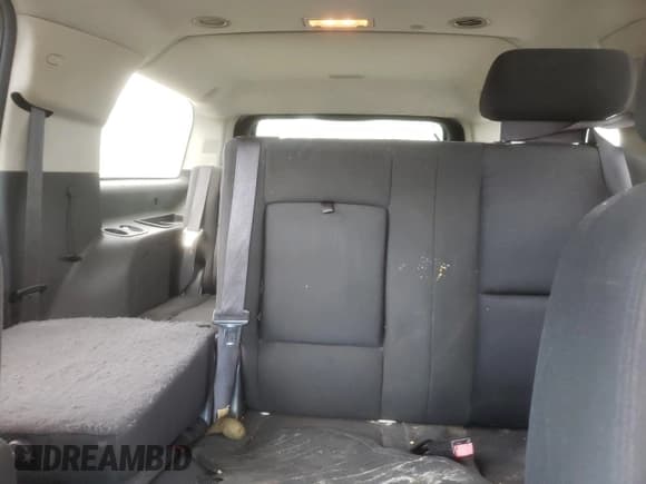 ✅ 2010 Chevrolet Suburban LS • VIN: 1GNUCHE04AR178465 • Lot: 63247075. Listed on Copart with 246,806 mi. Free auction sales archive from the USA and detailed vehicle history report at DreamBid. Image 10.