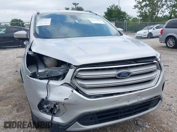 ✅ 2019 Ford Escape Titanium • VIN: 1FMCU9J90KUA13714 • Лот: 43020434. Опубликован ранее на IAAI с пробегом 150 862 миль. Бесплатный доступ к архиву аукционных продаж из США и подробный отчёт об истории автомобиля на DreamBid. Изображение 6.