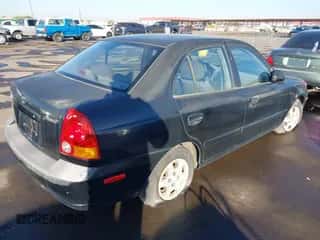 2005 Hyundai Accent GLS z VIN KMHCG45C75U632587, wystawiony jako IAAI lot #40946829 z przebiegiem 114 666 mil mil oraz . Historia ofert i sprzedaży dostępna na DreamBid. Obrazek 4.