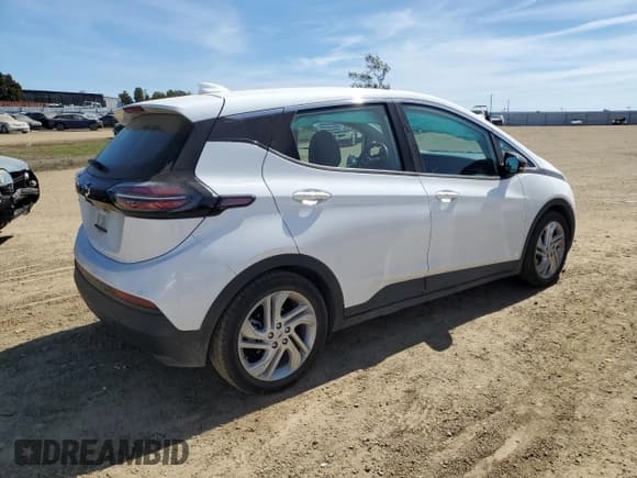 ✅ 2023 Chevrolet Bolt EV 1LT • VIN: 1G1FW6S0XP4148032 • Lot: 50465085. Wystawiony na Copart z przebiegiem 31 578 mil. Bezpłatny archiwum sprzedaży aukcyjnych z USA i szczegółowy raport historii pojazdu na DreamBid. Zdjęcie 3.