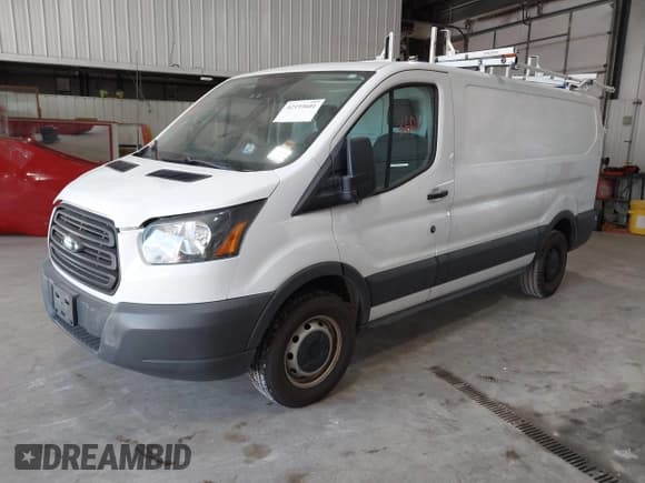 ✅ 2015 Ford Transit Cargo • VIN: 1FTNR1ZM2FKA55134 • Лот: 42193601. Опубликован ранее на IAAI с пробегом 96 231 миль. Бесплатный доступ к архиву аукционных продаж из США и подробный отчёт об истории автомобиля на DreamBid. Изображение 17.