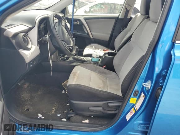 ✅ 2017 Toyota RAV4 XLE • VIN: JTMWFREV0HJ133719 • Lot: 81708905. Listed on Copart with Not provided. Free auction sales archive from the USA and detailed vehicle history report at DreamBid. Image 7.