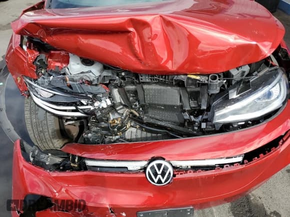 ✅ 2024 Volkswagen ID.4 S • VIN: 1V25MPE81RC005252 • Lot: 86506785. Listed on Copart with 8,250 mi. Free auction sales archive from the USA and detailed vehicle history report at DreamBid. Image 11.