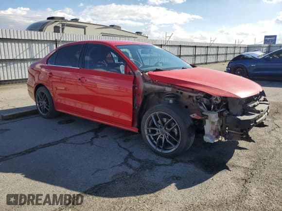 ✅ 2013 Volkswagen Jetta SE • VIN: 3VWDP7AJ7DM215078 • Lot: 81124564. Wystawiony na Copart z przebiegiem 236 284 mil. Bezpłatny archiwum sprzedaży aukcyjnych z USA i szczegółowy raport historii pojazdu na DreamBid. Zdjęcie 4.