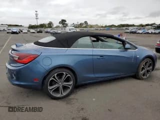 ✅ 2016 Buick Cascada Premium • VIN: W04WT3N51GG139542 • Лот: 72530044. Опубликован ранее на Copart с пробегом Не указан. Бесплатный доступ к архиву аукционных продаж из США и подробный отчёт об истории автомобиля на DreamBid. Изображение 3.
