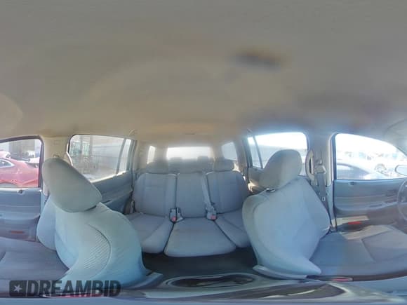 ✅ 2005 Dodge Durango SXT • VIN: 1D4HD38N25F545441 • Лот: 82235575. Опубликован ранее на Copart с пробегом 245 131 миль. Бесплатный доступ к архиву аукционных продаж из США и подробный отчёт об истории автомобиля на DreamBid. Изображение 14.