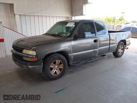 ✅ 2001 Chevrolet Silverado 1500 LS • VIN: 2GCEC19V611245280 • Lot: 43206257. Listed on IAAI with 319,224 mi. Free auction sales archive from the USA and detailed vehicle history report at DreamBid. Image 2.