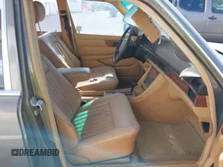 ✅ 1986 Mercedes-Benz 420 SEL • VIN: WDBCA35D9GA209179 • Lot: 42081253. Listed on IAAI with 141,249 mi. Free auction sales archive from the USA and detailed vehicle history report at DreamBid. Image 5.