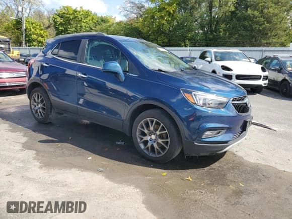 ✅ 2020 Buick Encore Sport Touring • VIN: KL4CJ1SB7LB019923 • Лот: 71811265. Опубликован ранее на Copart с пробегом 67 175 миль. Бесплатный доступ к архиву аукционных продаж из США и подробный отчёт об истории автомобиля на DreamBid. Изображение 4.