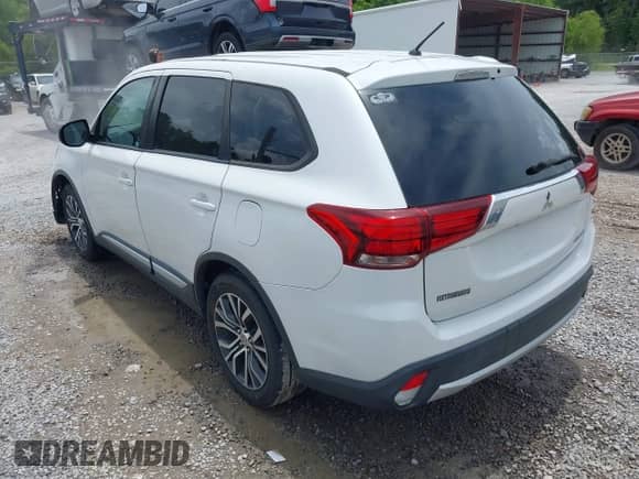 2016 Mitsubishi Outlander ES с VIN JA4AD2A3XGZ039630, выставлен на аукционе IAAI как лот 42343684 с пробегом Не указан миль и . История ставок и продаж доступна на DreamBid. Изображение 3.