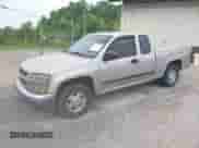 2008 Chevrolet Colorado 1LT z VIN 1GCCS39E788202192, wystawiony jako IAAI lot #42229266 z przebiegiem 270 494 mil mil oraz . Historia ofert i sprzedaży dostępna na DreamBid. Obrazek 2.