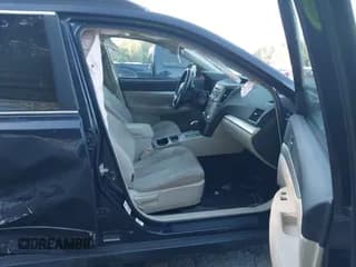 ✅ 2013 Subaru Outback Premium • VIN: 4S4BRBCC4D3324133 • Lot: 43223184. Wystawiony na IAAI z przebiegiem 224 543 mil. Bezpłatny archiwum sprzedaży aukcyjnych z USA i szczegółowy raport historii pojazdu na DreamBid. Zdjęcie 5.