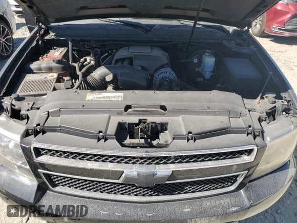 ✅ 2009 Chevrolet Suburban 1LT • VIN: 1GNFK26339R220170 • Lot: 74152024. Wystawiony na Copart z przebiegiem 122 923 mil. Bezpłatny archiwum sprzedaży aukcyjnych z USA i szczegółowy raport historii pojazdu na DreamBid. Zdjęcie 12.