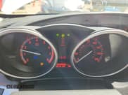 ✅ 2011 Mazda 3 S Grand Touring • VIN: JM1BL1M57B1368071 • Лот: 84242485. Опубликован ранее на Copart с пробегом 134 767 миль. Бесплатный доступ к архиву аукционных продаж из США и подробный отчёт об истории автомобиля на DreamBid. Изображение 9.