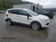 ✅ 2015 Ford Escape Titanium • VIN: 1FMCU9JXXFUB59350 • Lot: 81736825. Wystawiony na Copart z przebiegiem 39 482 mil. Bezpłatny archiwum sprzedaży aukcyjnych z USA i szczegółowy raport historii pojazdu na DreamBid. Zdjęcie 4.