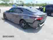 2021 Toyota Camry Hybrid SE с VIN 4T1G31AK8MU554036, выставлен на аукционе IAAI как лот 42032129 с пробегом 57 707 миль миль и . История ставок и продаж доступна на DreamBid. Изображение 3.