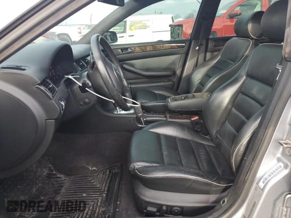 ✅ 2003 Audi RS 6 • VIN: WUAPV54B83N904133 • Lot: 46756735. Listed on Copart with 136,267 mi. Free auction sales archive from the USA and detailed vehicle history report at DreamBid. Image 7.