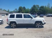 ✅ 2016 Jeep Patriot High Altitude • VIN: 1C4NJRFB8GD707642 • Lot: 42324960. Wystawiony na IAAI z przebiegiem 176 344 mil. Bezpłatny archiwum sprzedaży aukcyjnych z USA i szczegółowy raport historii pojazdu na DreamBid. Zdjęcie 13.
