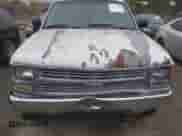 1994 Chevrolet Silverado 1500 z VIN 1GCEK14Z9RZ113856, wystawiony jako IAAI lot #43573290 z przebiegiem 247 761 mil mil oraz . Historia ofert i sprzedaży dostępna na DreamBid. Obrazek 6.