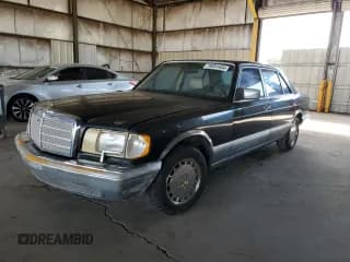 ✅ 1986 Mercedes-Benz 560 • VIN: WDBCA39D7GA259749 • Lot: 70691454. Wystawiony na Copart z przebiegiem 186 131 mil. Bezpłatny archiwum sprzedaży aukcyjnych z USA i szczegółowy raport historii pojazdu na DreamBid. Zdjęcie 1.