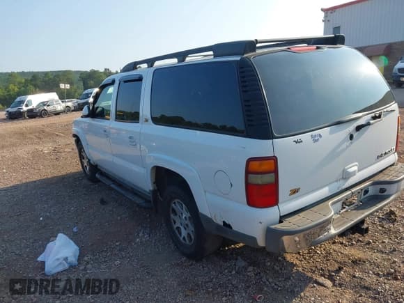 ✅ 2003 Chevrolet Suburban LS • VIN: 3GNFK16ZX3G182894 • Лот: 43015135. Опубликован ранее на IAAI с пробегом 306 171 миль. Бесплатный доступ к архиву аукционных продаж из США и подробный отчёт об истории автомобиля на DreamBid. Изображение 3.