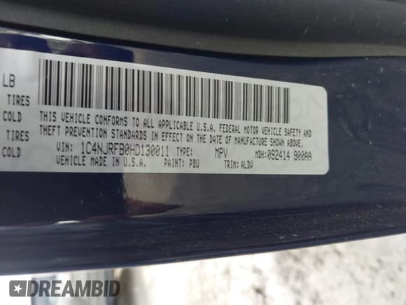 ✅ 2017 Jeep Patriot Latitude • VIN: 1C4NJRFB0HD130011 • Lot: 43749304. Listed on IAAI with 117,058 mi. Free auction sales archive from the USA and detailed vehicle history report at DreamBid. Image 9.