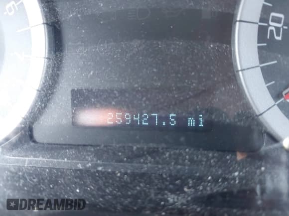 ✅ 2011 Ford Escape XLT • VIN: 1FMCU9DG6BKB40960 • Лот: 42183576. Опубликован ранее на IAAI с пробегом 259 427 миль. Бесплатный доступ к архиву аукционных продаж из США и подробный отчёт об истории автомобиля на DreamBid. Изображение 7.